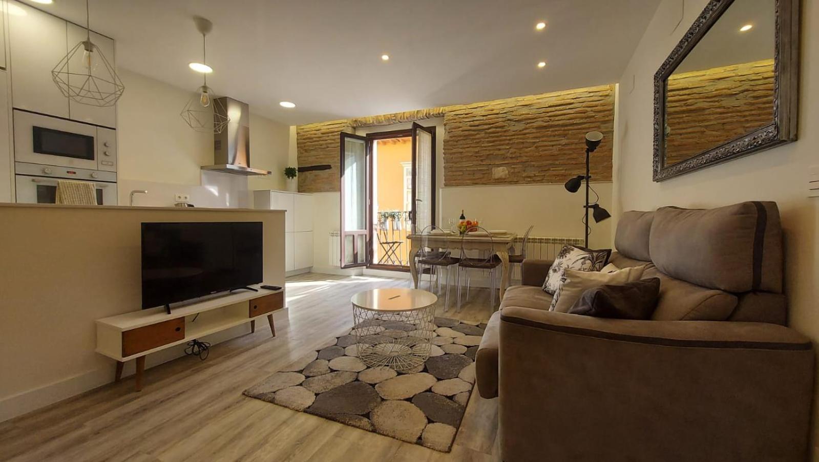 El Rincon De Valeria By Unique Rooms Burgos Ngoại thất bức ảnh